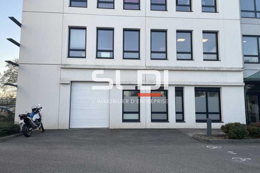 Activités A LOUER - SAINT PRIEST - 233 m²