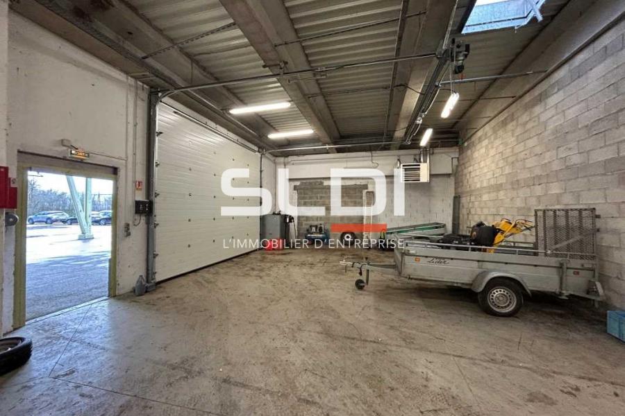 Activités A LOUER - BLYES - 1 267 m²