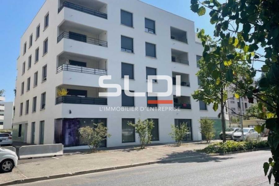 Commerces A LOUER - TASSIN LA DEMI LUNE - 285 m²