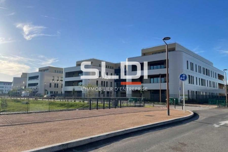 Bureaux A LOUER - GENAS - 5 093 m²