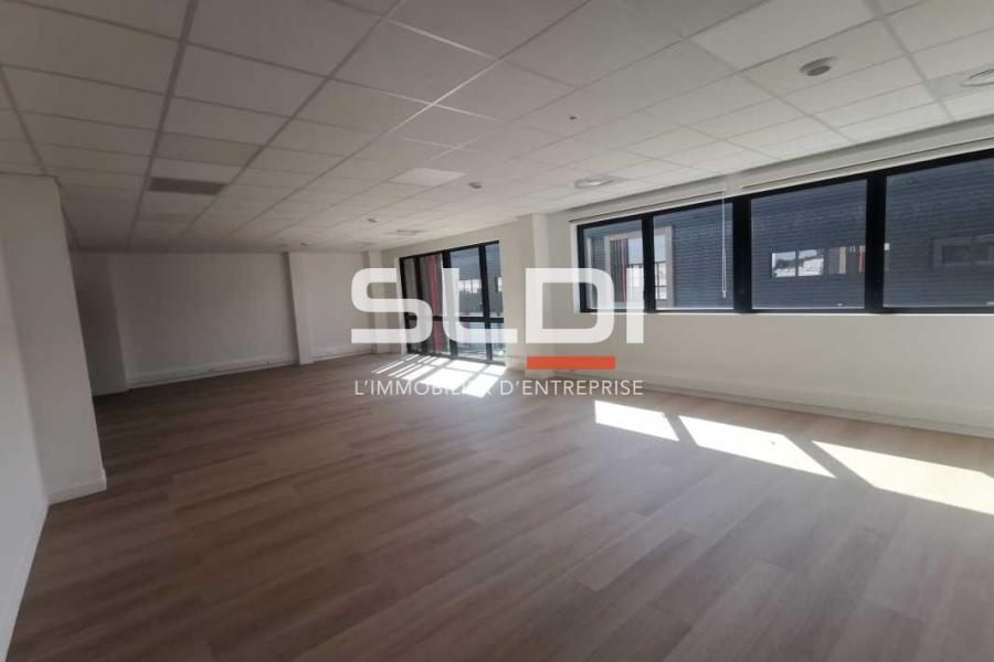 Activités A LOUER - SAINT QUENTIN FALLAVIER - 3 440 m²