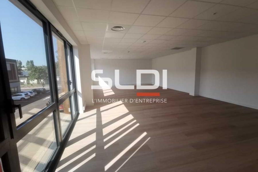 Activités A LOUER - SAINT QUENTIN FALLAVIER - 3 440 m²