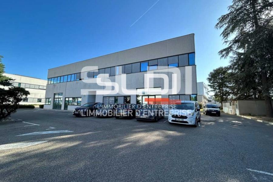 Bureaux A LOUER - CHAMPAGNE AU MONT D'OR - 482 m²