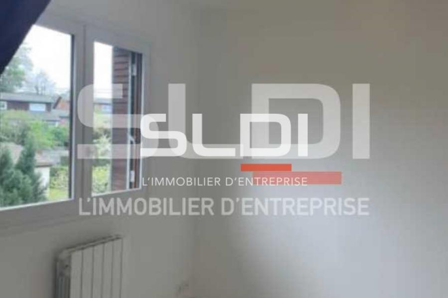 Bureaux A LOUER - MASSIEUX - 22 m²