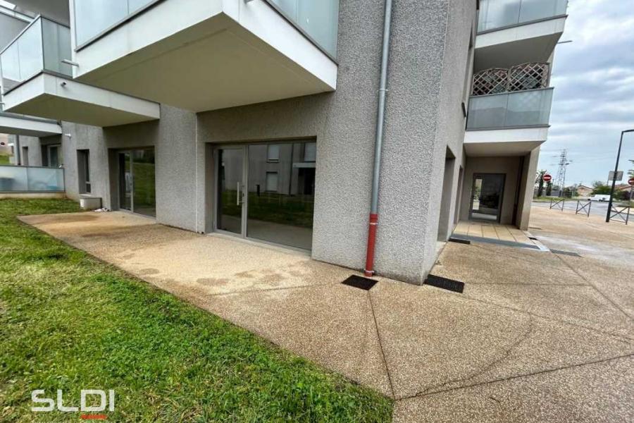 Commerces A LOUER - ANSE - 156 m²