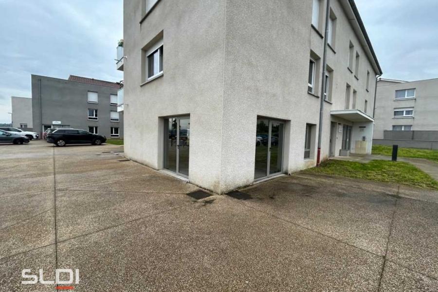 Commerces A LOUER - ANSE - 156 m²