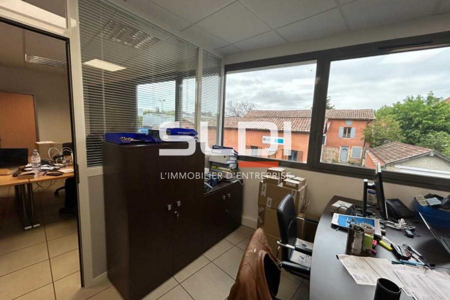 Bureaux A VENDRE - LIMAS - 133 m²