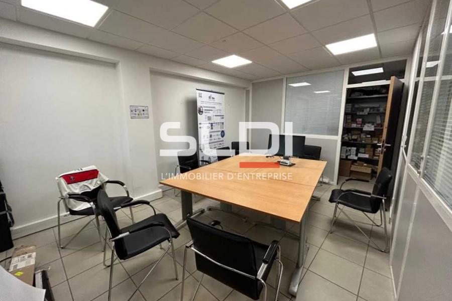 Bureaux A VENDRE - LIMAS - 133 m²