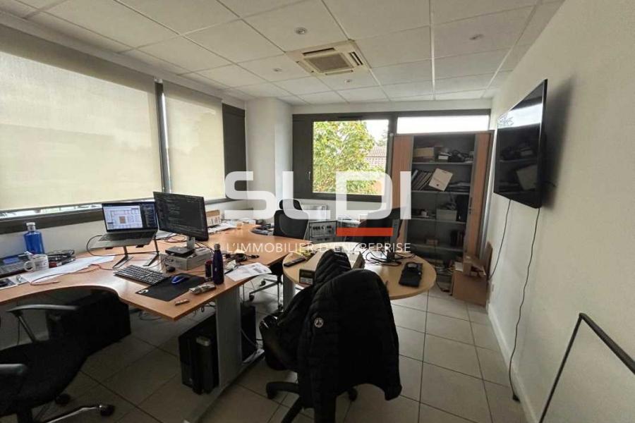 Bureaux A VENDRE - LIMAS - 133 m²