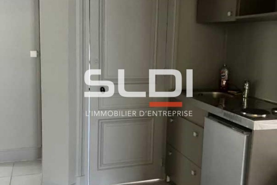 Bureaux A LOUER - FLEURIEU SUR SAONE - 170 m²