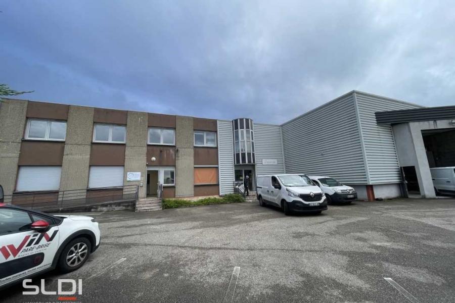 Bureaux A LOUER - GENAS - 193 m²