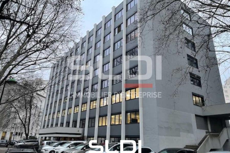 Bureaux A VENDRE - VILLEURBANNE - 338 m²