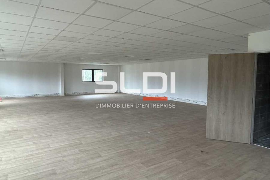 Bureaux A LOUER - GENAY - 186 m²