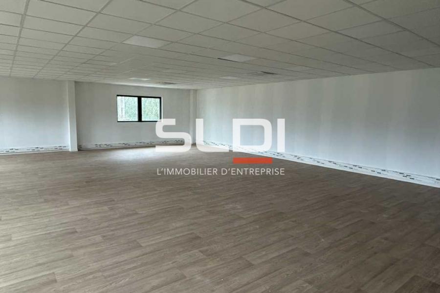 Bureaux A LOUER - GENAY - 186 m²