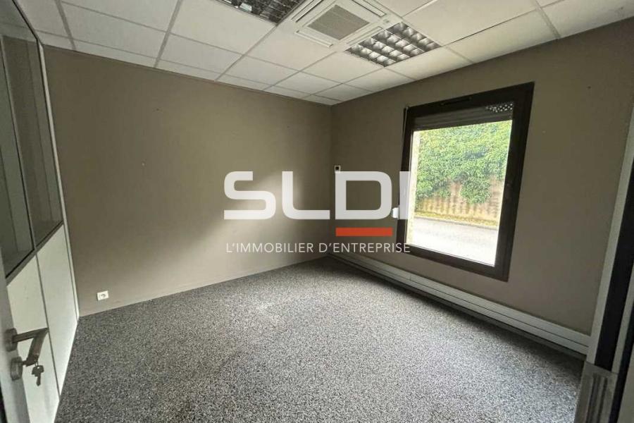 Bureaux A LOUER - TASSIN LA DEMI LUNE - 292 m²