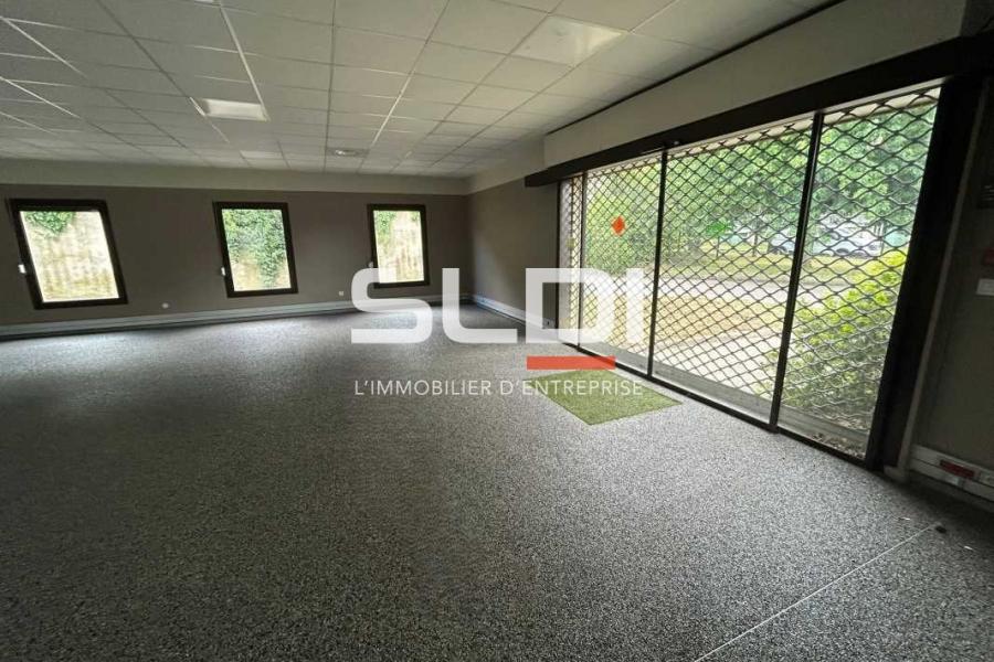 Bureaux A LOUER - TASSIN LA DEMI LUNE - 292 m²