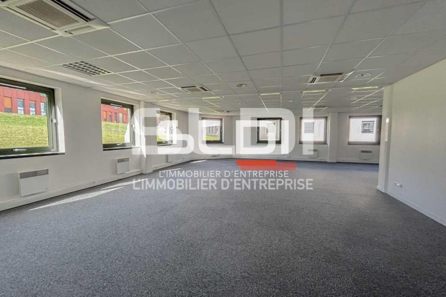 Bureaux A LOUER - LIMONEST - 75 m²