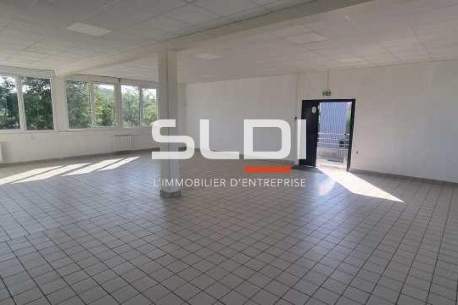 Bureaux A LOUER - VILLARS - 235 m²