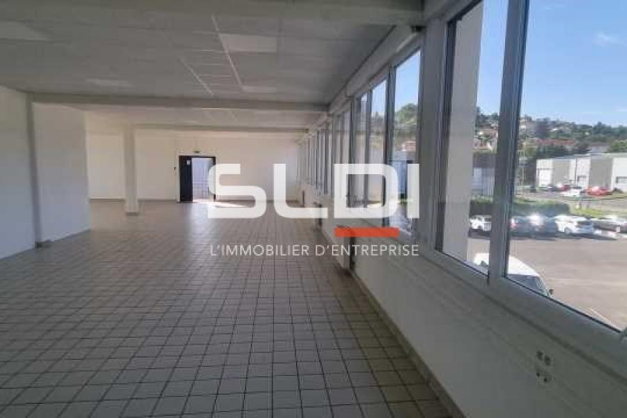 Bureaux A LOUER - VILLARS - 235 m²