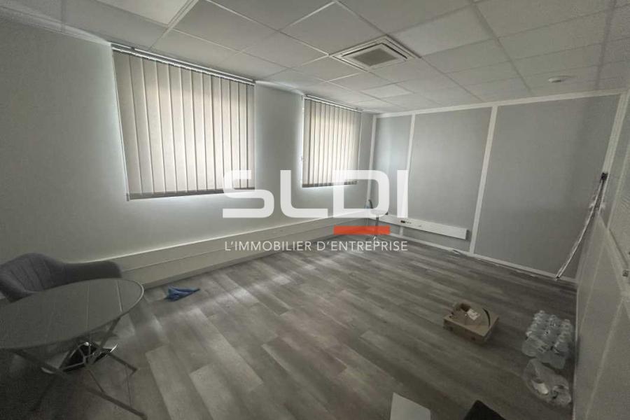 Activités A LOUER - REYRIEUX - 520 m²