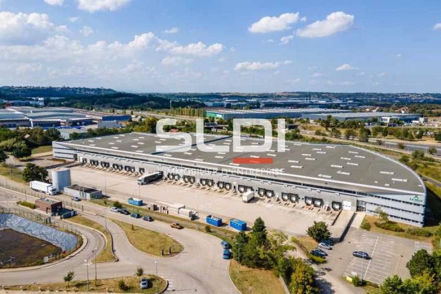 Entrepôts/Messagerie A LOUER - SAINT QUENTIN FALLAVIER - 22 003 m²