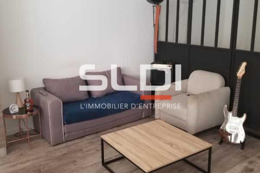  A VENDRE - VIENNE - 472 m²