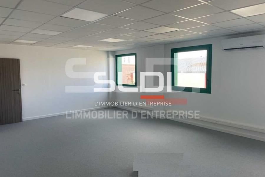 Activités A LOUER - MIONS - 616 m²