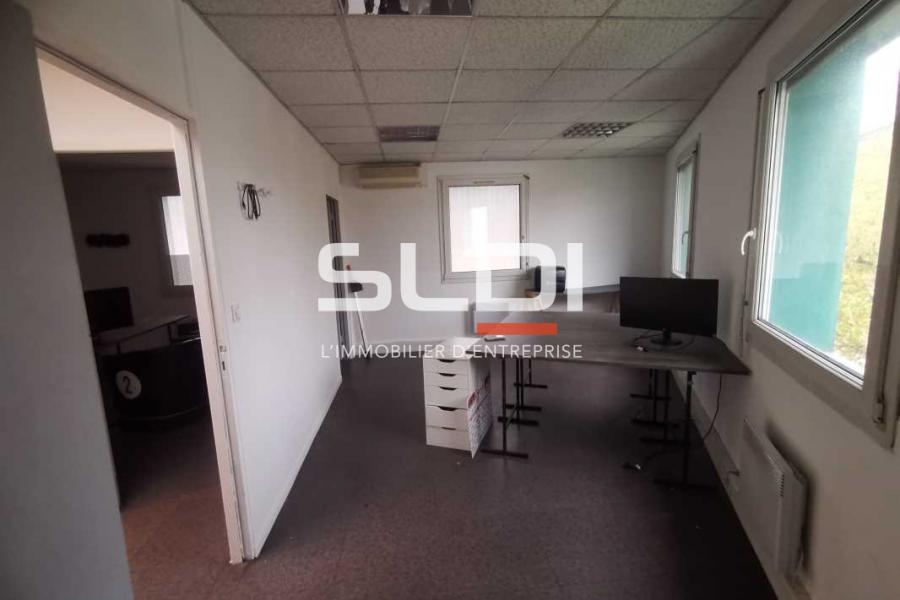 Bureaux A LOUER - TOUSSIEU - 187 m²