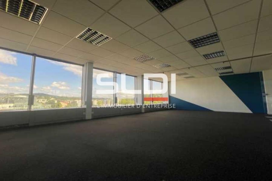 Bureaux A VENDRE OU A LOUER - LYON - 592 m²