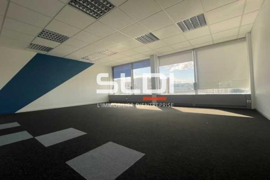 Bureaux A VENDRE OU A LOUER - LYON - 592 m²