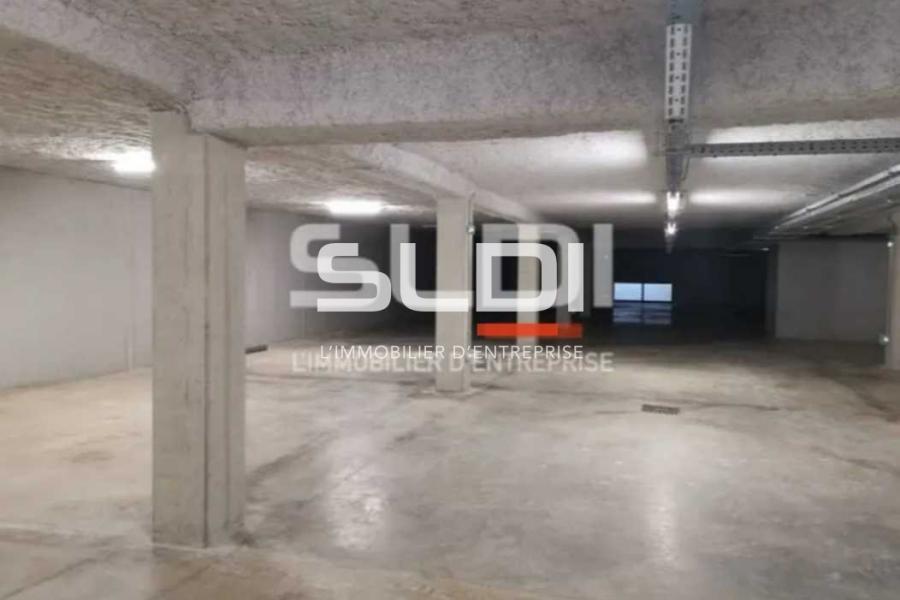 Bureaux A VENDRE OU A LOUER - VAULX MILIEU - 67 m²