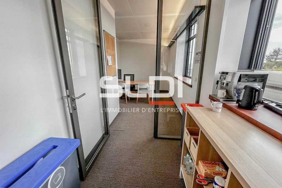 Bureaux A LOUER - LYON - 90 m²