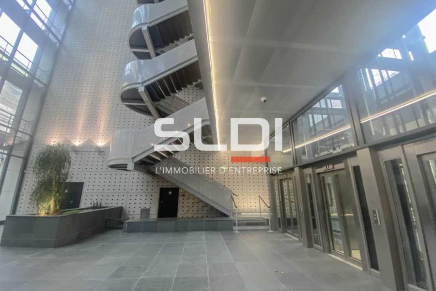 Bureaux A LOUER - LYON - 90 m²