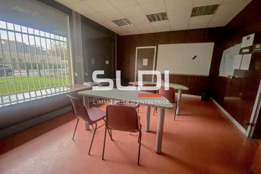 Bureaux A VENDRE - VILLEURBANNE - 210 m²