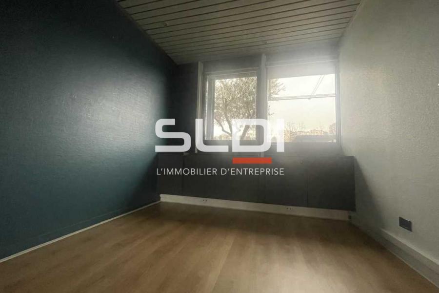 Bureaux A LOUER - LYON - 80 m²