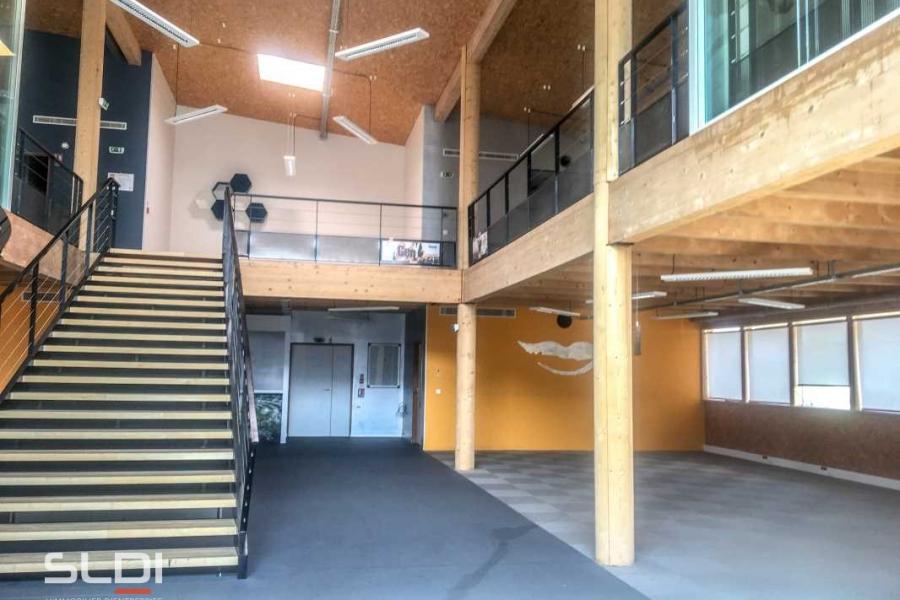 Bureaux A LOUER - SAINT PRIEST - 401 m²