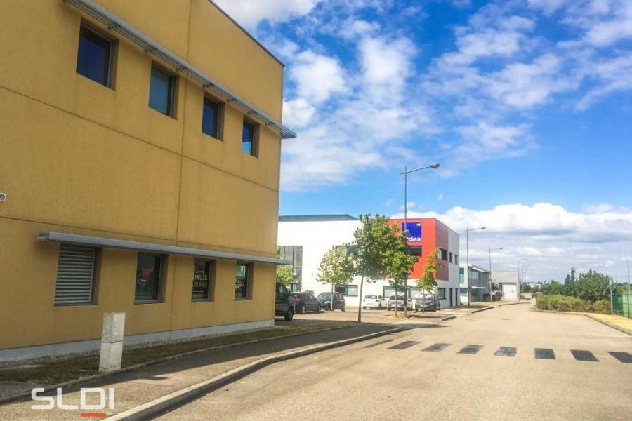 Bureaux A LOUER - SAINT PRIEST - 401 m²