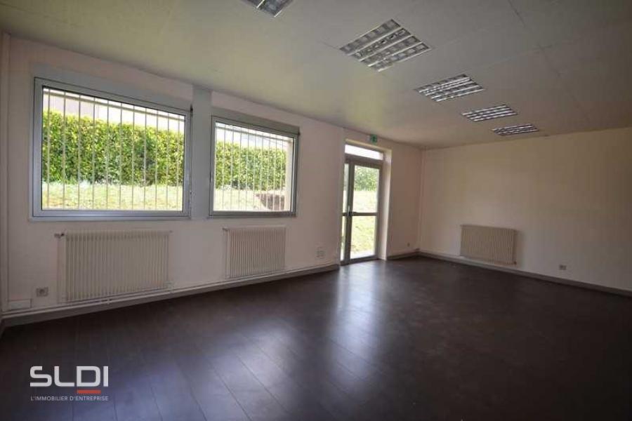 Bureaux A LOUER - RILLIEUX LA PAPE - 250 m²