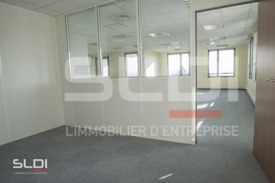 Bureaux A LOUER - VILLEFRANCHE SUR SAONE - 557 m²