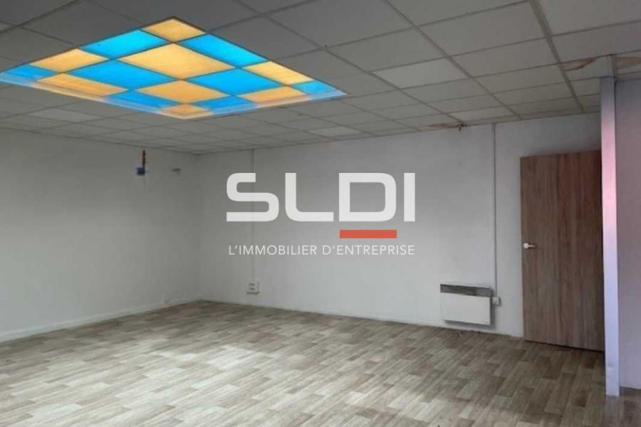 Activités A LOUER - VENISSIEUX - 1 212 m²