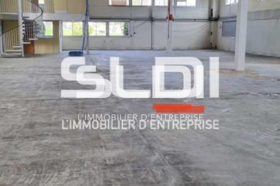 Activités A LOUER - SAINT ETIENNE - 1 071 m²