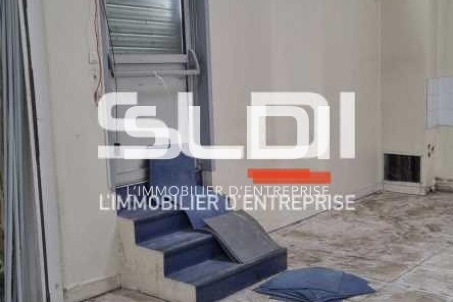 Activités A LOUER - SAINT ETIENNE - 1 071 m²