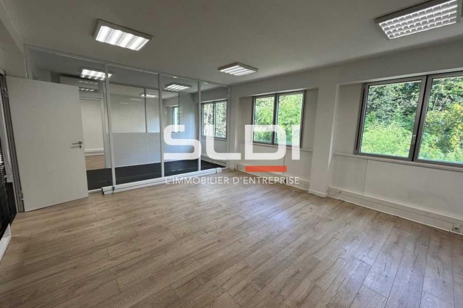 Bureaux A LOUER - ECULLY - 318 m²