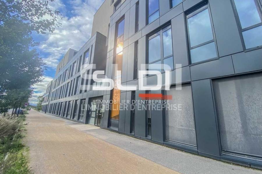 Bureaux A LOUER - VAULX EN VELIN - 991 m²