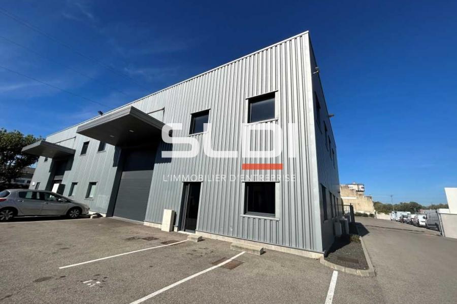 Activités A LOUER - SAINT PRIEST - 620 m²