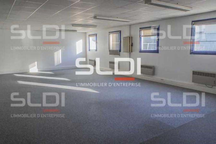 Bureaux A LOUER - VILLEURBANNE - 528 m²